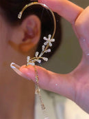 Brinco Ear Cuff - Flor de Crystal